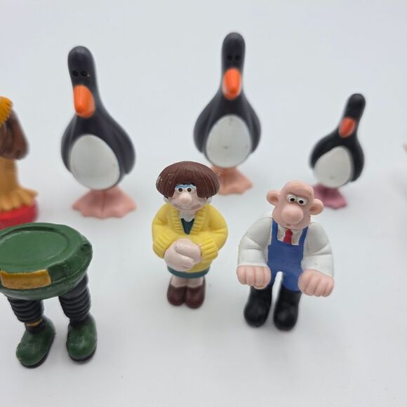 Wallace & Gromit and Chicken Run Figurine Set - Picture 11 of 13